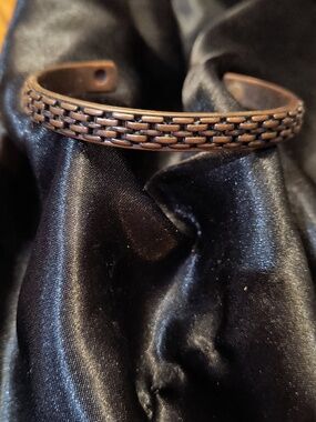 Unisex Copper Feather Cuff Bracelet